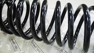 Chevrolet Trax용 전면 코일 스프링 13469-00205 – 고품질, 재고 있음, 배송 준비 완료.