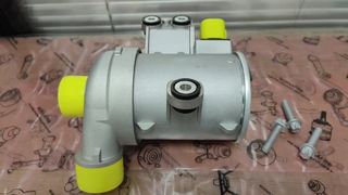 11518635090 전기 워터 펌프는 BMW 35i 535i 640i 740i X3 X4 X5 X6에 적합합니다.
